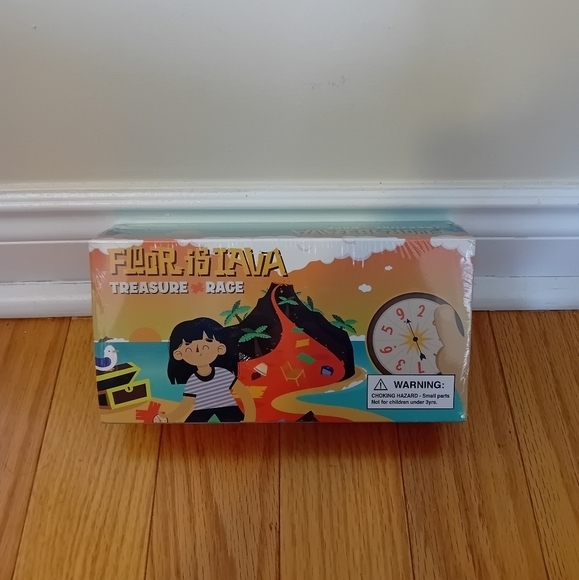 New BNIB Sealed The Floor  Is Lava Treasure Race Interactive Board Game Kids - Picture 2 of 9